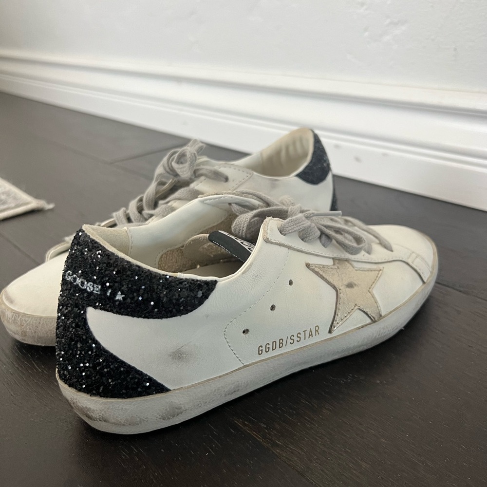Golden goose white sneakers with silver star and shiny black back 37 w dust bag